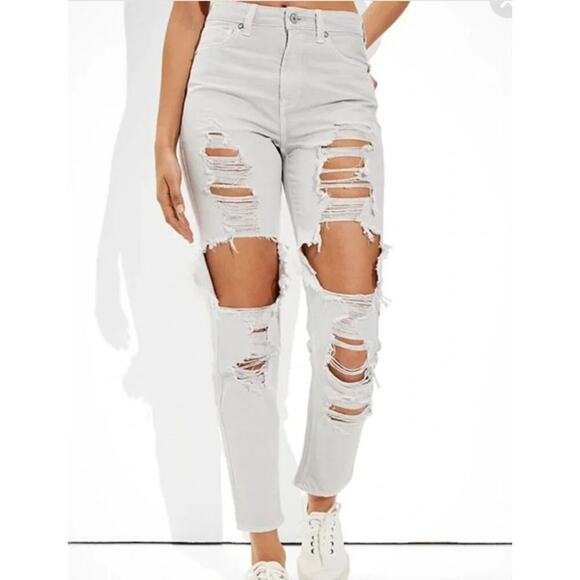 American Eagle Outfitters Denim - NEW American Eagle Women's 6 Short High Rise Mom Jeans Distressed Gray